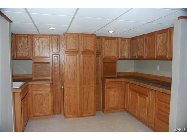 324 Charleston Oaks Ct, Ballwin, MO 63021 photo 18