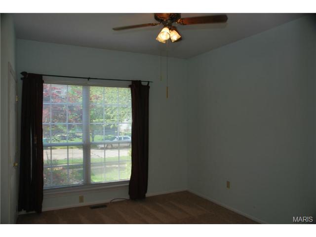 324 Charleston Oaks Ct, Ballwin, MO 63021 photo 14