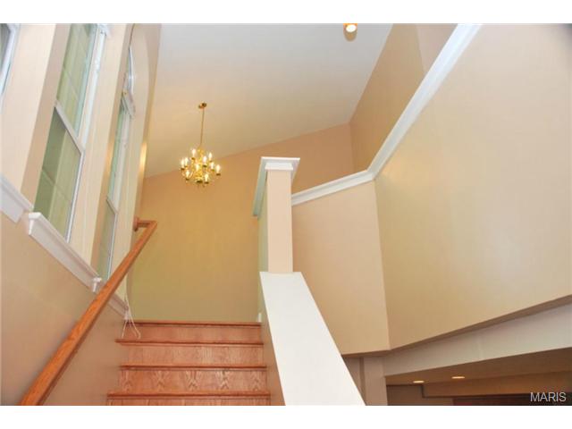 324 Charleston Oaks Ct, Ballwin, MO 63021 photo 16
