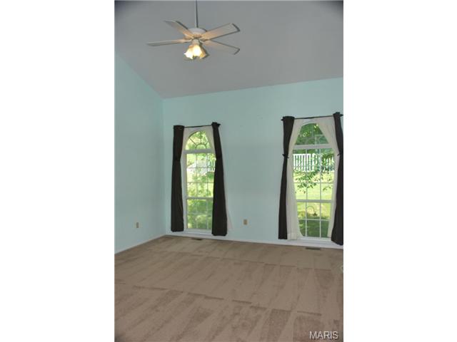 324 Charleston Oaks Ct, Ballwin, MO 63021 photo 12