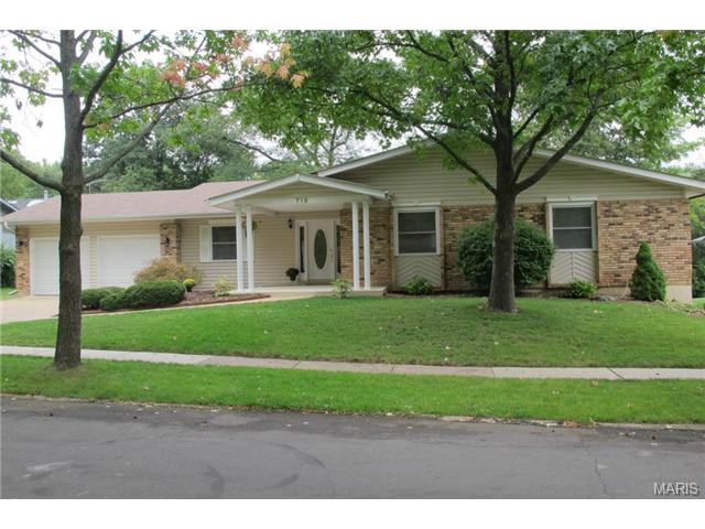 718 Barham Down Dr, Ballwin, MO 63011 photo 1