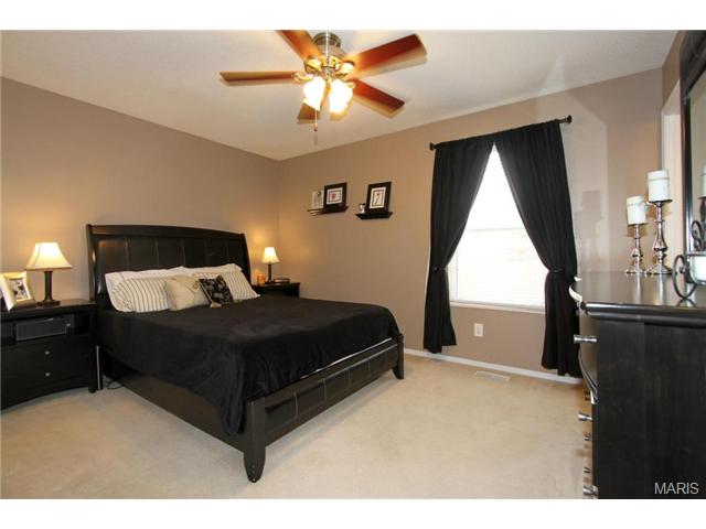 515 Merribrook Ln, O'fallon, MO 63368 photo 12