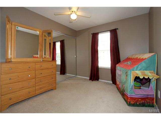 515 Merribrook Ln, O'fallon, MO 63368 photo 10
