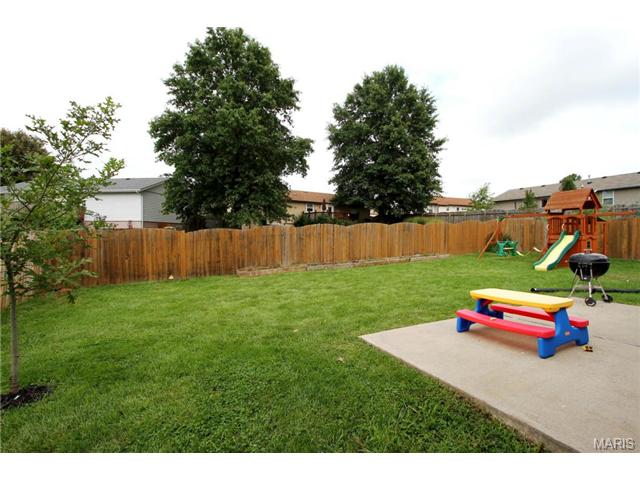 515 Merribrook Ln, O'fallon, MO 63368 photo 19
