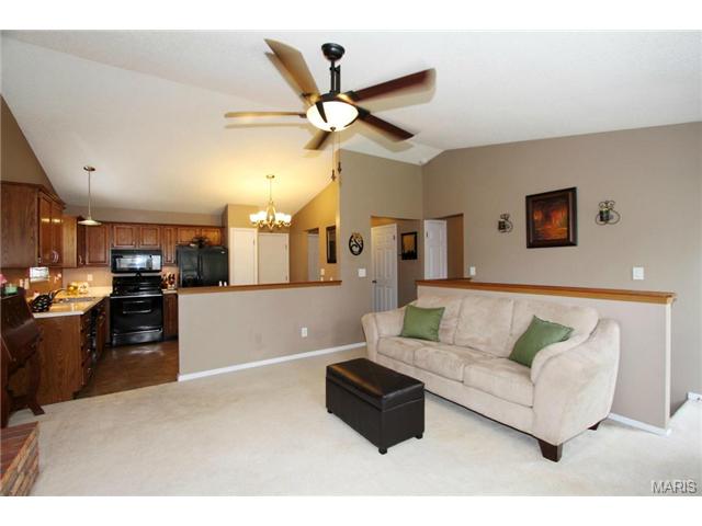 515 Merribrook Ln, O'fallon, MO 63368 photo 5