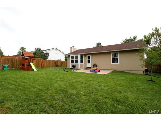 515 Merribrook Ln, O'fallon, MO 63368 photo 18