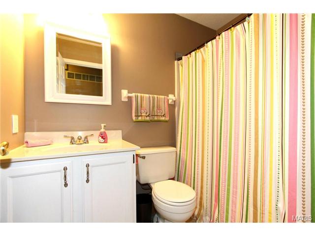 515 Merribrook Ln, O'fallon, MO 63368 photo 14