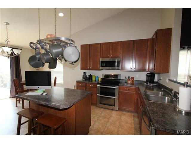 2522 Amber Willow Ct, O'fallon, MO 63367 photo 9