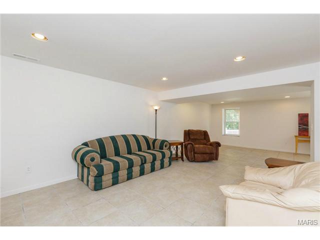494 Chatham Dr, O'fallon, MO 63366 photo 16