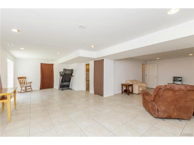 494 Chatham Dr, O'fallon, MO 63366 photo 19