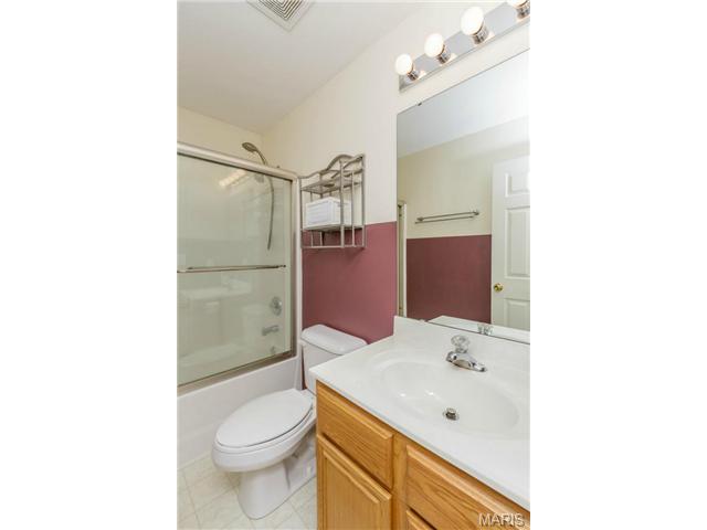 494 Chatham Dr, O'fallon, MO 63366 photo 11