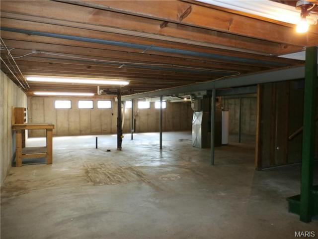 992 Amsterdam Dr, Ballwin, MO 63011 photo 33