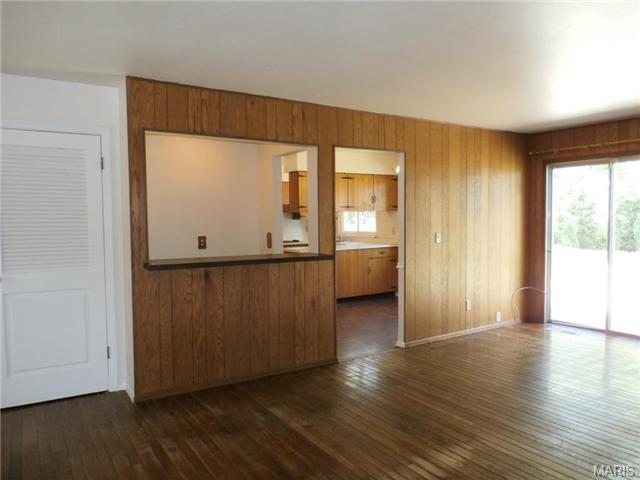992 Amsterdam Dr, Ballwin, MO 63011 photo 10