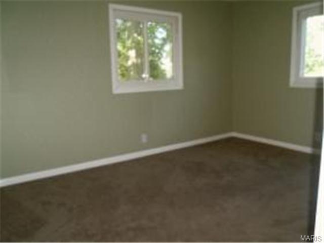 233 Warner Ct, Ballwin, MO 63021 photo 5