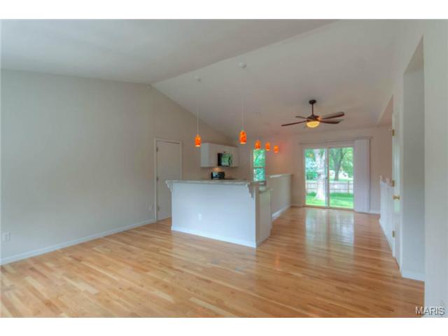 809 Daffodil, O'fallon, MO 63366 photo 4