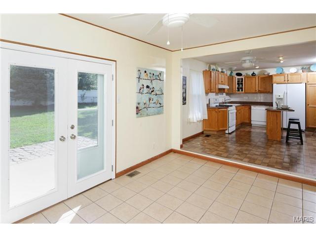1112 Cypress Dr, O'fallon, MO 63366 photo 6