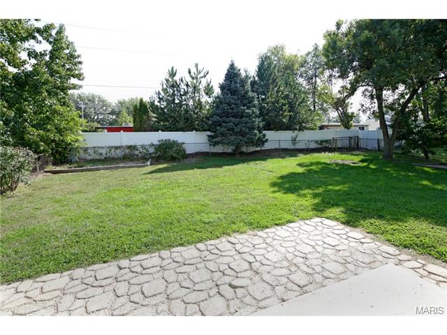1112 Cypress Dr, O'fallon, MO 63366 photo 15