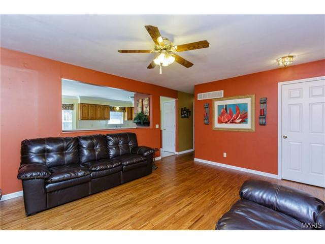 3022 Long Wheat Dr, O'fallon, MO 63368 photo 4
