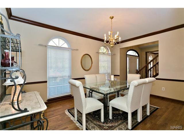550 Oak Commons Dr, Ballwin, MO 63021 photo 12
