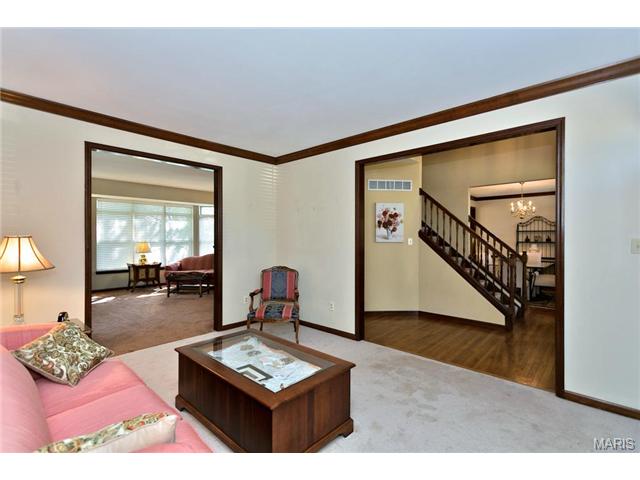 550 Oak Commons Dr, Ballwin, MO 63021 photo 11