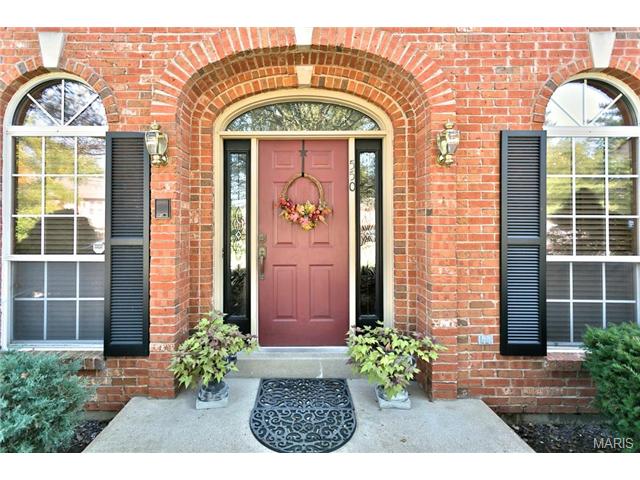 550 Oak Commons Dr, Ballwin, MO 63021 photo 4