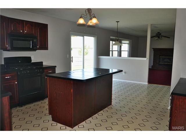 7 Chambers Ct, O'fallon, MO 63366 photo 6