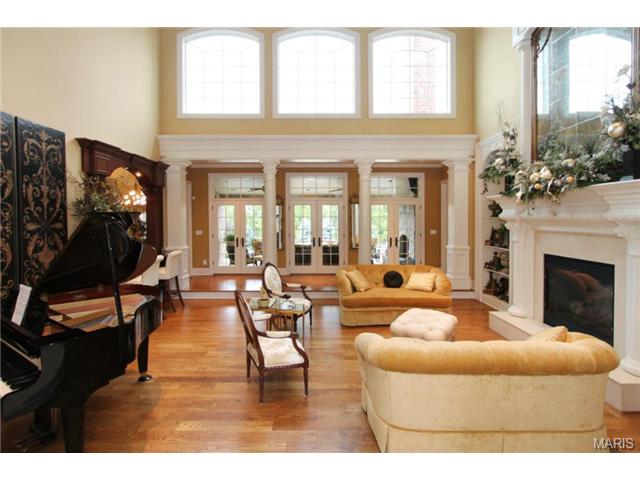 9 Upper Whitmoor Dr, Weldon Spring, MO 63304 photo 4