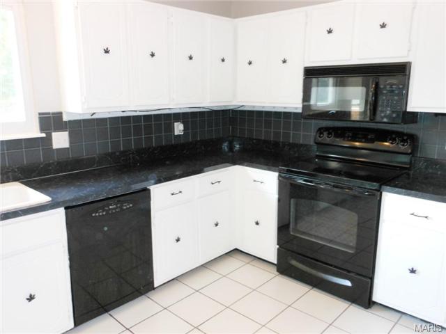 1330 Manuka Dr, O'fallon, MO 63366 photo 5