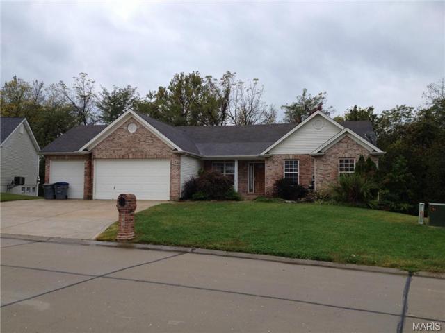 744 Longfellow Cir, O'fallon, MO 63366 photo 1