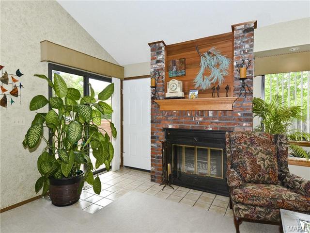 805 Kipling Way, Weldon Spring, MO 63304 photo 2