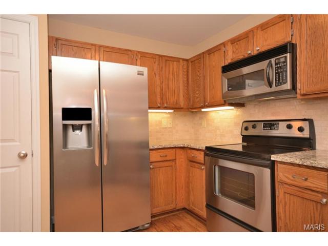 1722 Ridgeview Circle Dr, Ballwin, MO 63021 photo 10