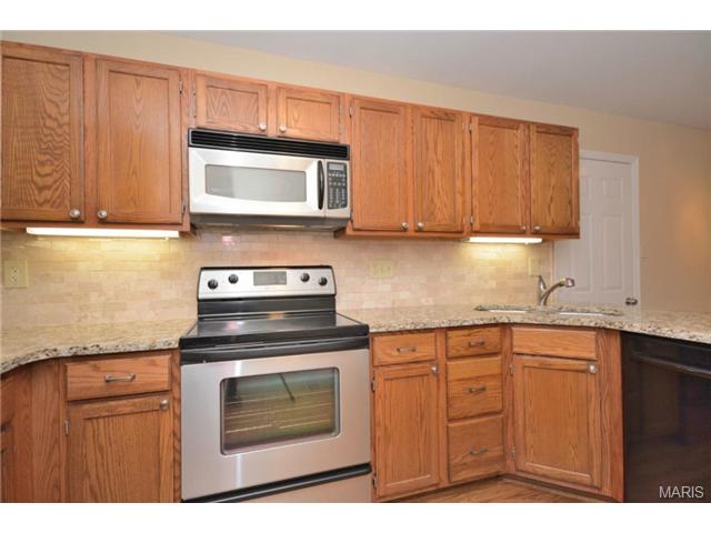1722 Ridgeview Circle Dr, Ballwin, MO 63021 photo 11
