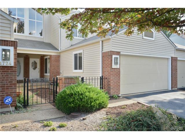 1722 Ridgeview Circle Dr, Ballwin, MO 63021 photo 1