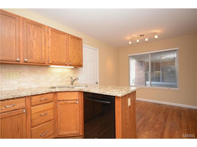 1722 Ridgeview Circle Dr, Ballwin, MO 63021 photo 12