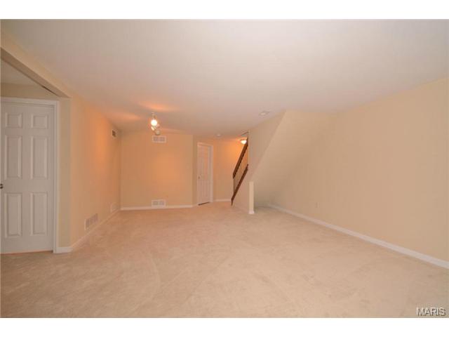 1722 Ridgeview Circle Dr, Ballwin, MO 63021 photo 25