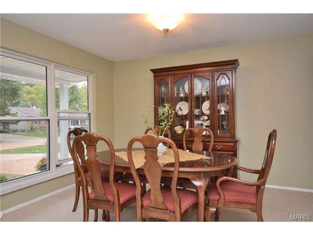 302 Stephanie, Ballwin, MO 63011 photo 6