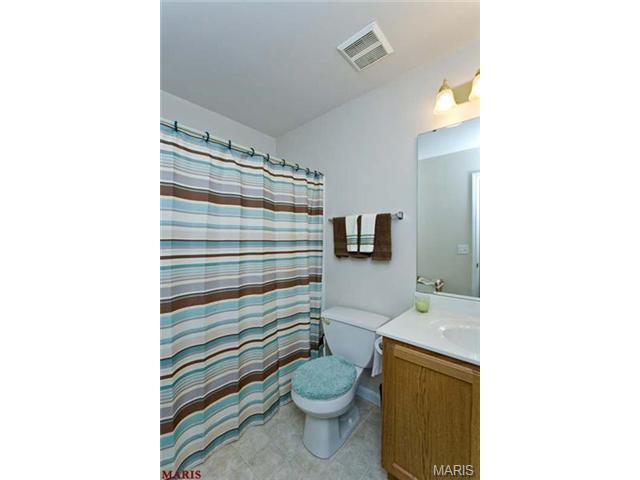 7 N Perry Dr, O'fallon, MO 63366 photo 35