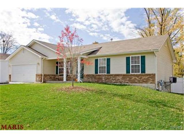 7 N Perry Dr, O'fallon, MO 63366 photo 1