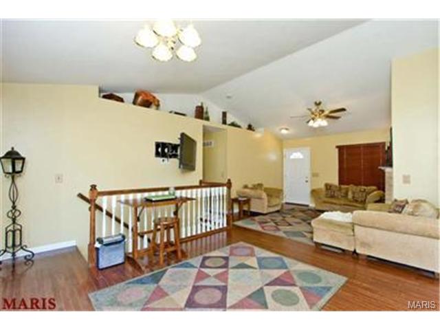 7 N Perry Dr, O'fallon, MO 63366 photo 16