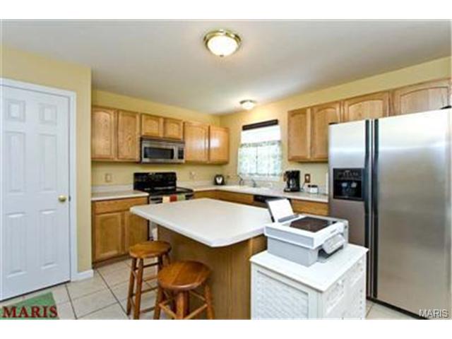 7 N Perry Dr, O'fallon, MO 63366 photo 23
