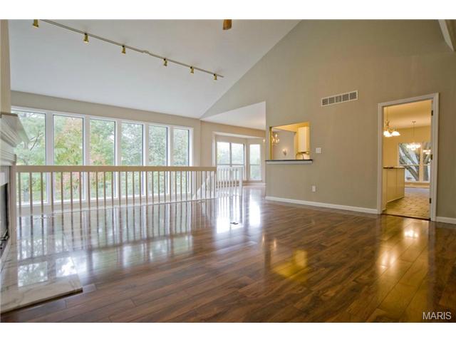 404 Arbor Mdw, Ballwin, MO 63021 photo 16