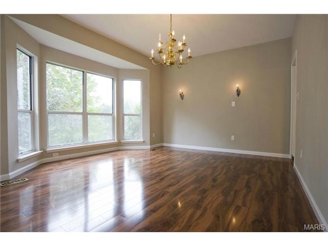 404 Arbor Mdw, Ballwin, MO 63021 photo 18
