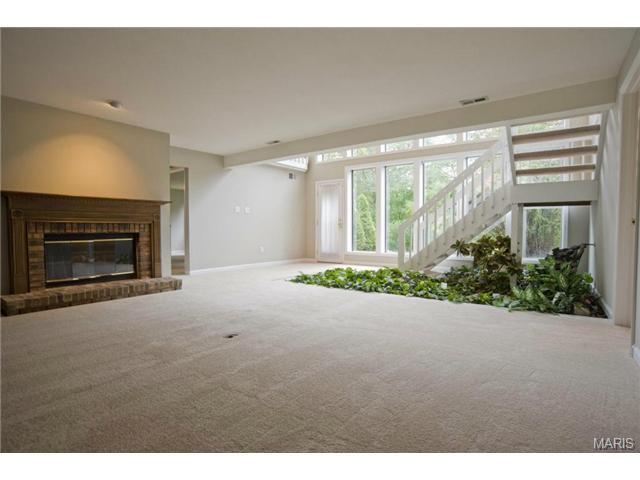 404 Arbor Mdw, Ballwin, MO 63021 photo 26