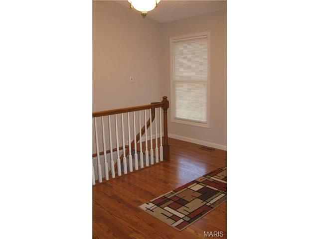 1557 Rosedale Dr, O'fallon, MO 63366 photo 2