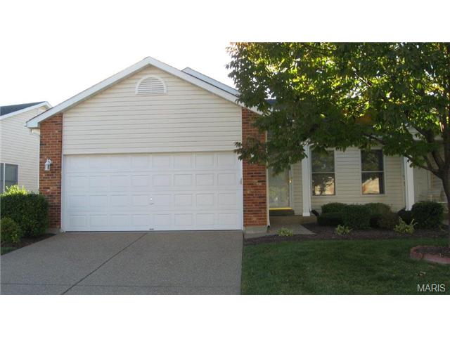 1557 Rosedale Dr, O'fallon, MO 63366 photo 1