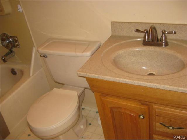 603 Joyce Ann Dr, Ballwin, MO 63021 photo 8