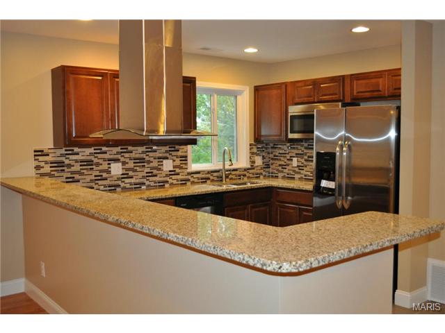 261 Ramsey, Ballwin, MO 63021 photo 2