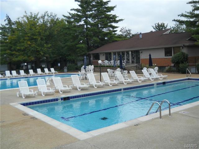 749 Ridgeside Dr #G, Ballwin, MO 63021 photo 14