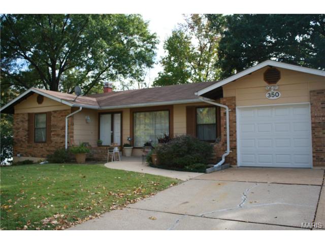 350 Palermo, Ballwin, MO 63021 photo 2