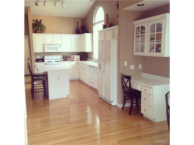 6934 Clayborne Dr, O'fallon, MO 63368 photo 3